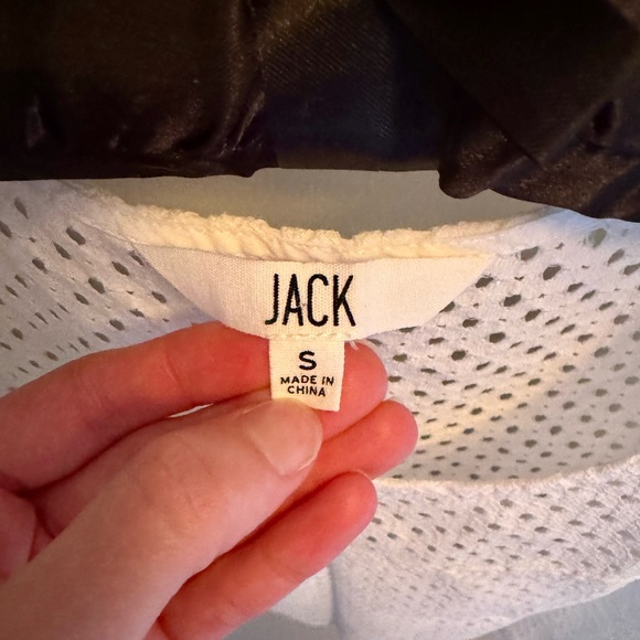 Jack by BB Dakota Open Back Eyelet Tank Top size small - Picture 4 of 5